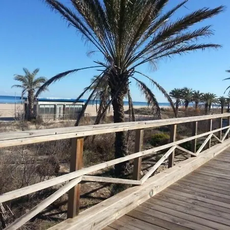 In Mit Privatem Grill Denia